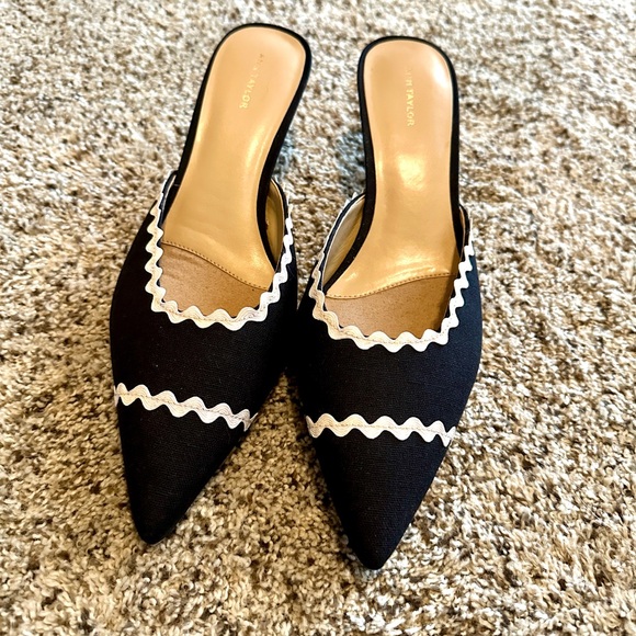 NEW Ann Taylor Ric Rac Embroidered Mule Pumps, 8.5 - Picture 3 of 9